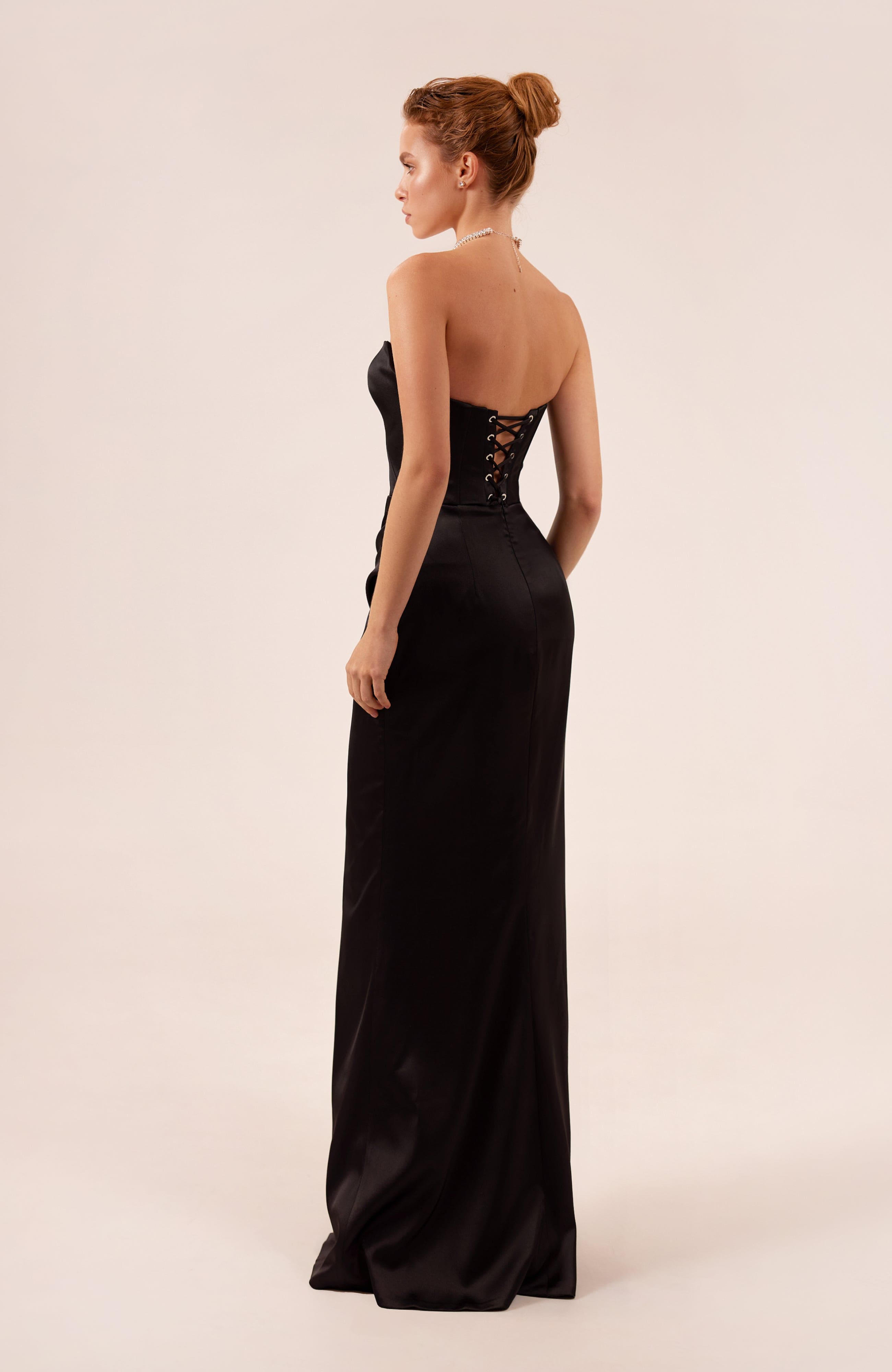 Feminine off-the-shoulder evening gown - Milla