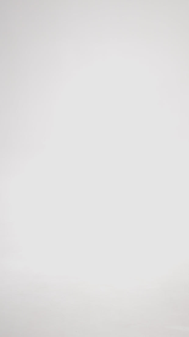 Приталена чорна мереживна сукня міні